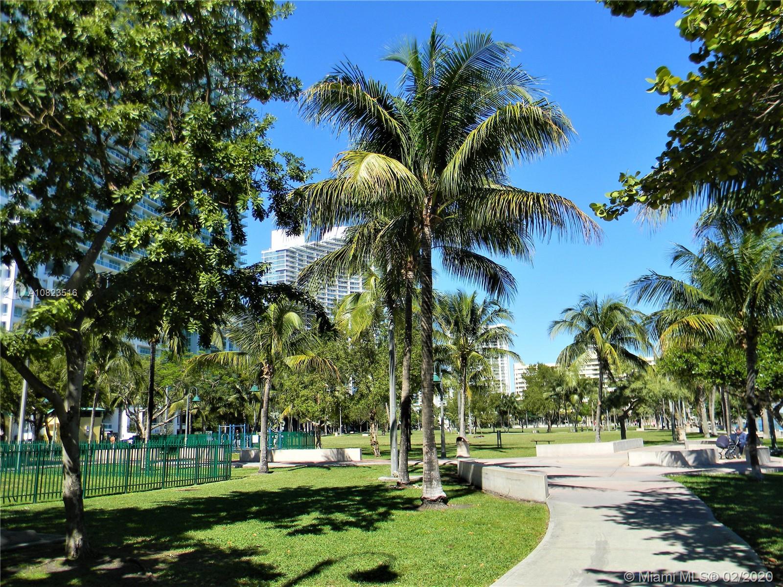 entertainment near opera tower north biscayne