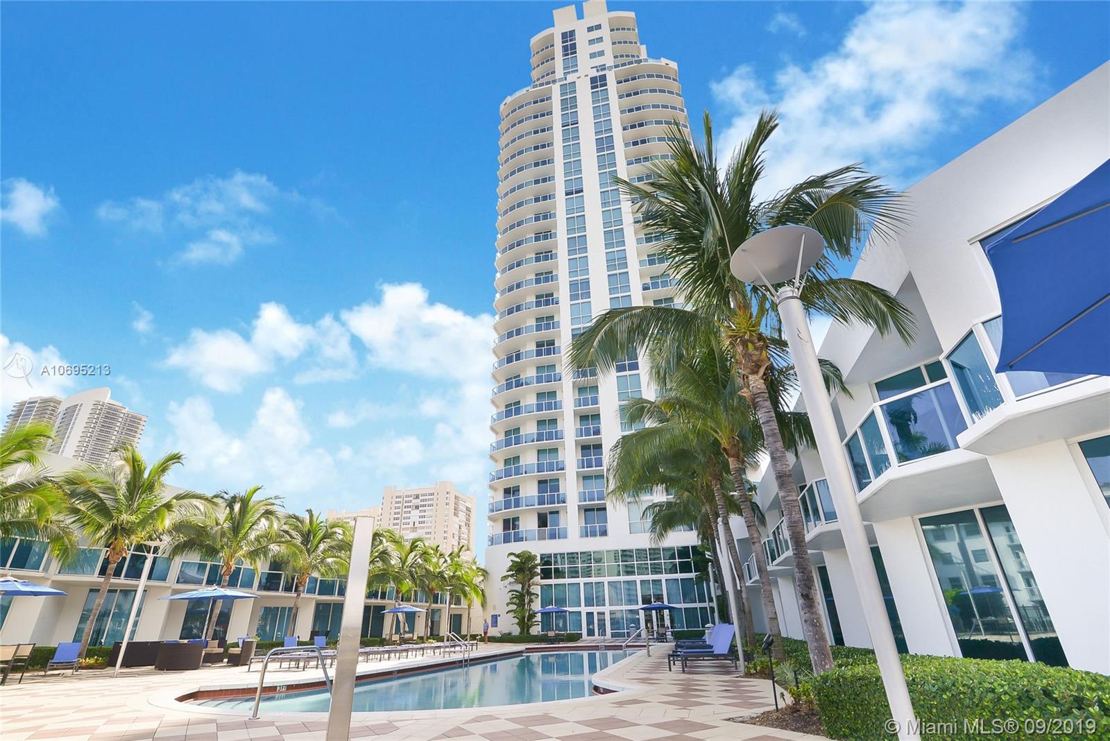 Ocean Marine Yacht Club | Miami Condo Center